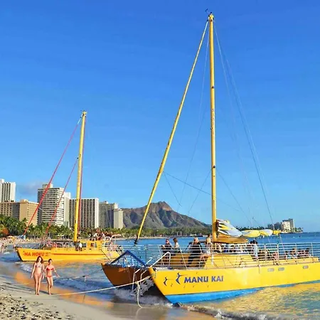 Waikiki Banyan #3810-T2-2