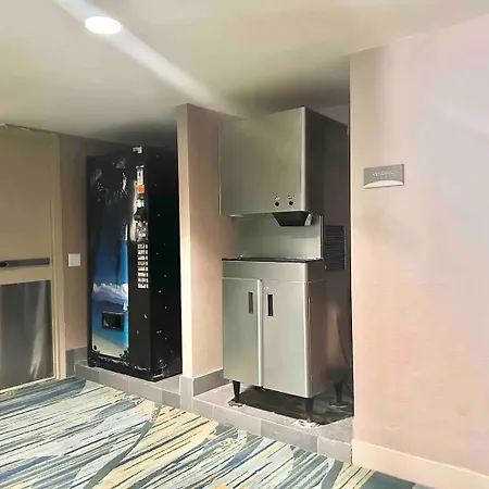 Amazing Hotel Room With Ocean Views 1419-2